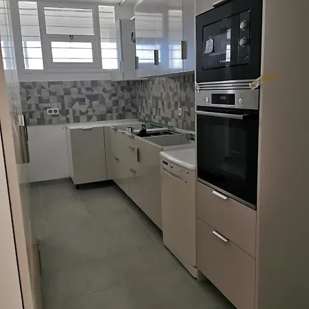 Da Rocha - Miramar T4 Apartman